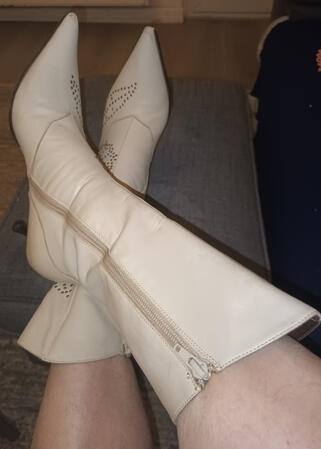 Mollige Herrin in Stiefel Clip